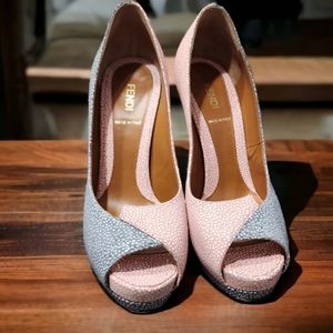 ✨ Fendi Pump Heels